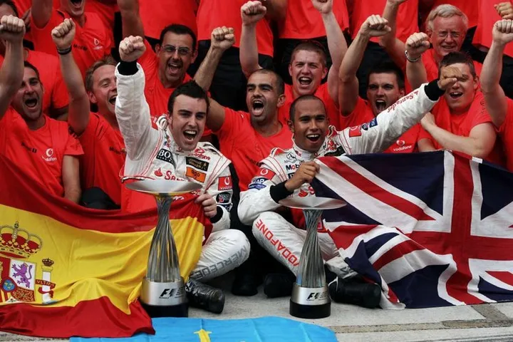 Alonso Hamilton McLaren 2007 Malaysia