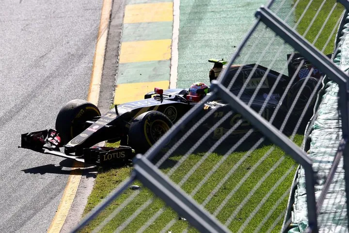 Pastor+Maldonado+Australian+F1+Grand+Prix+Crash