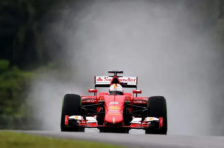 Sebastian+Vettel+F1+Grand+Prix+Malaysia+Qualifying