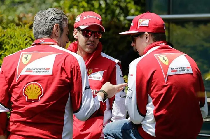 maurizio-arrivabene-sebastian-vettel-kimi-raikkonen