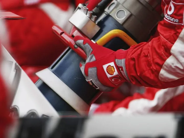 ferrari+refuelling+F1