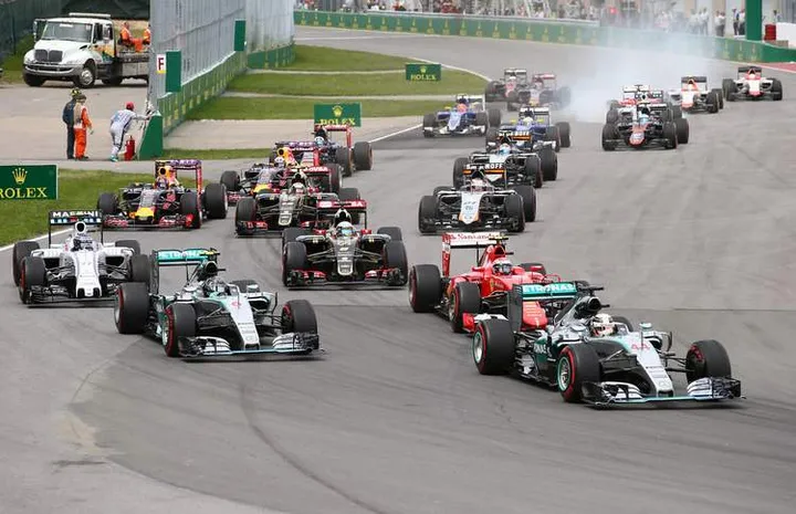 Lewis+Hamilton+Canadian+F1+Grand+Prix+start