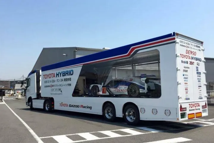 Totota WEC transparent transporter