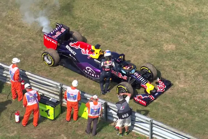 Ricciardo Hungary blow up engine