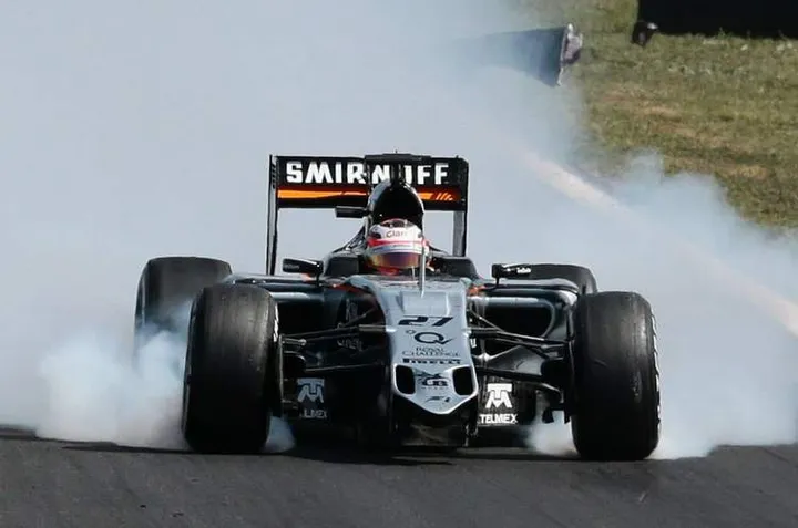 Hulkenberg crash Hungary