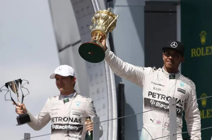 Nico+Rosberg+Lewis+Hamilton+F1+Grand+Prix+408xg3FKrtGx