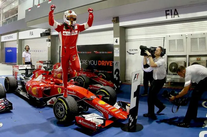 Sebastian+Vettel+F1+Grand+Prix+Singapore+5lRh0QSGPItx