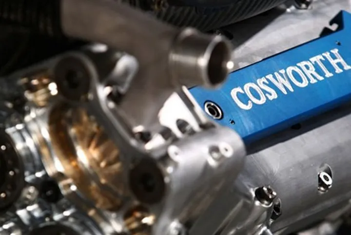 cosworth-formula-one-engine_100432043_l