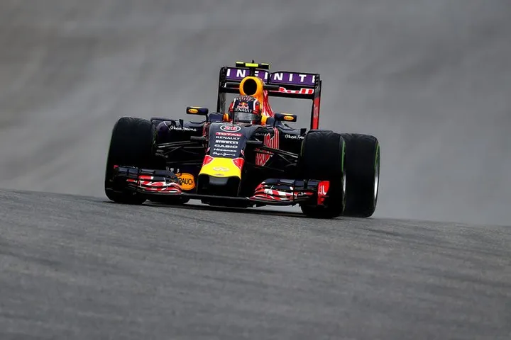 Kvyat+Grand+Prix+of+USA+Practice+O001R_IF8CWx