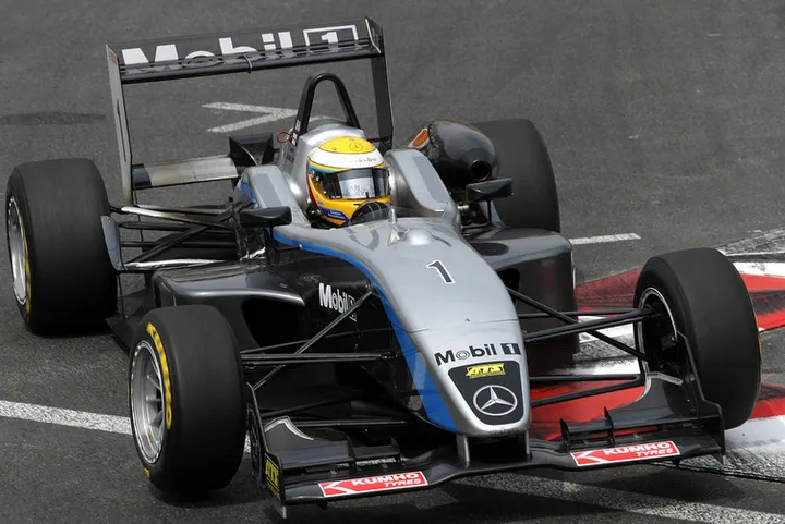 Lewis Hamilton/GB (#1 / ASM F3 / Dallara F305 / Mercedes)