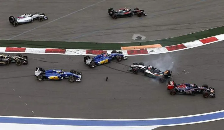 Hulkenberg crash