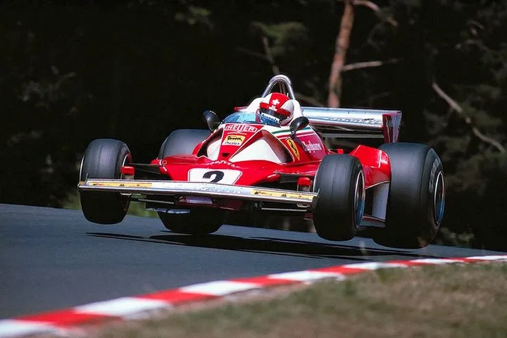 Reggazoni Ferrari Nordschleife airborne F1