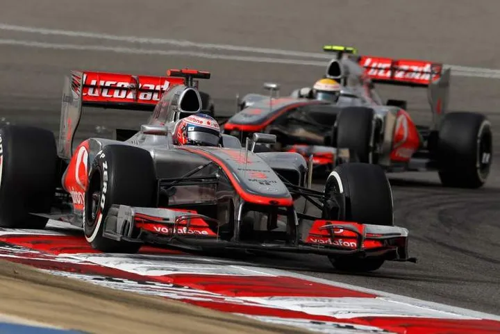 Button Hamilton