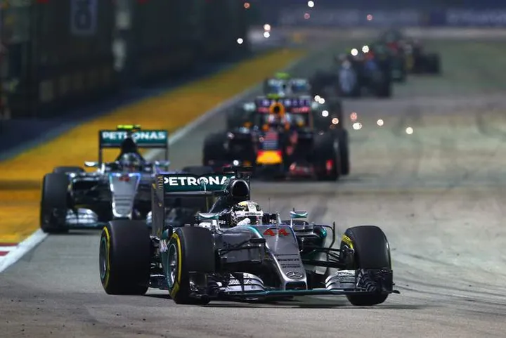 Lewis+Hamilton+F1+Grand+Prix+Singapore+RFBAGjODyiuxLewis+Hamilton+F1+Grand+Prix+Singapore+RFBAGjODyiux