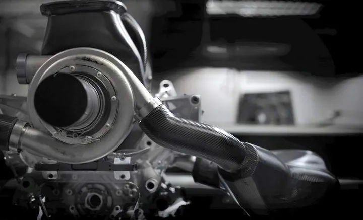 RENAULT SPORT F1 RS34 POWER UNIT - VIRY-CHATILLON LE 10/04/2014 - PHOTO: FREDERIC LE FLOC'H / DPPI