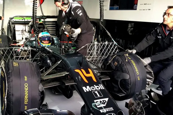 Barcelona Test McLaren Alonso