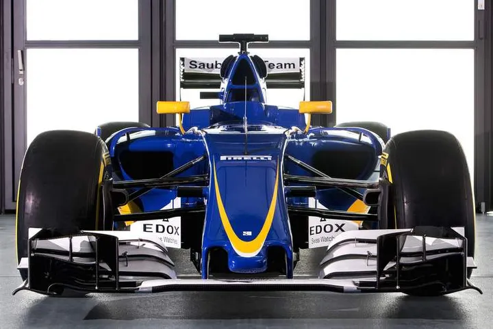 SauberC35-Ferrari_FrontLow_