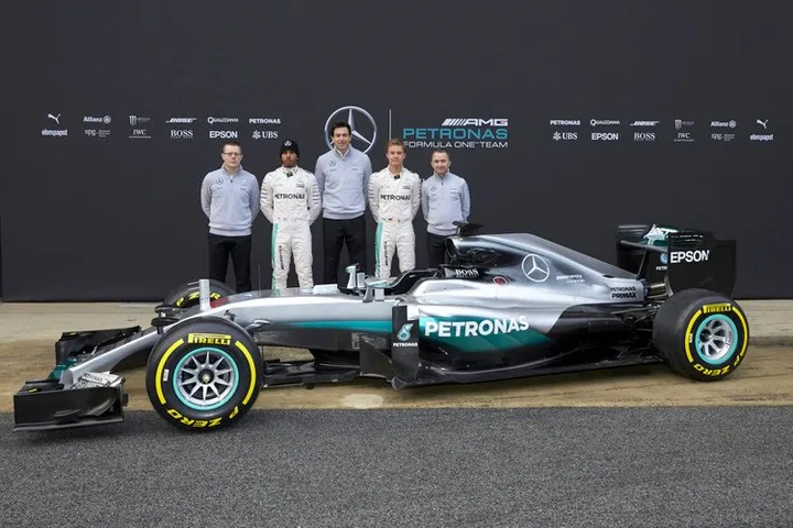 Wolff Hamilton Rosberg Lowe Mercedes Barcelona F1 test