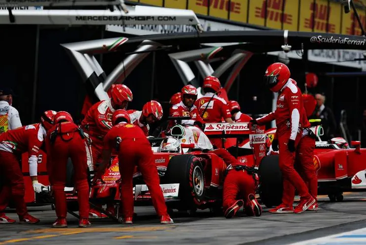 Australian+F1+Grand+Prix+Qualifying+Sebastian Vettel