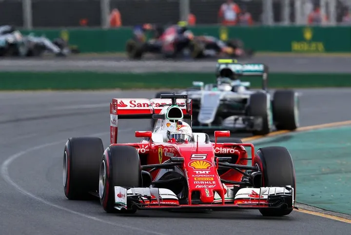 Australian+F1+Grand+Prix+Vettel Mercedes