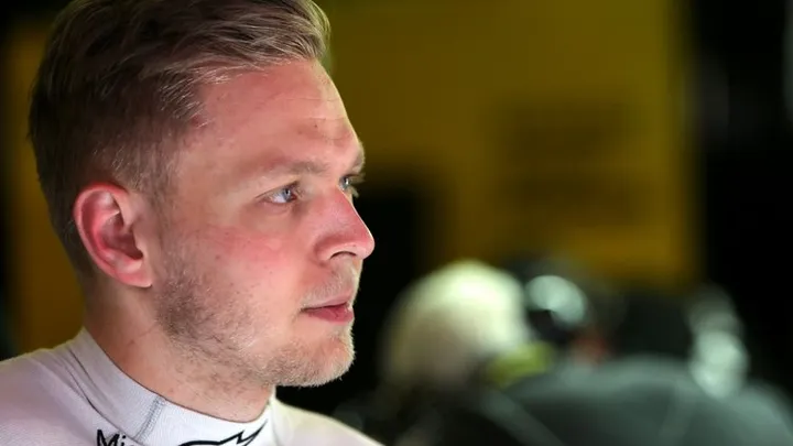 Kevin Magnussen (DEN) Renault Sport F1 Team
