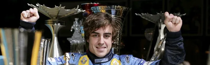 14-alonso_champion-trophies_renault
