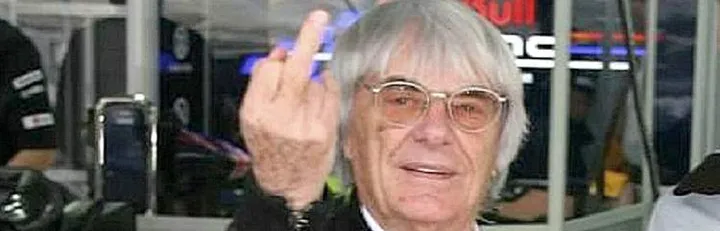 Bernie-Ecclestone-Middle-finger-2