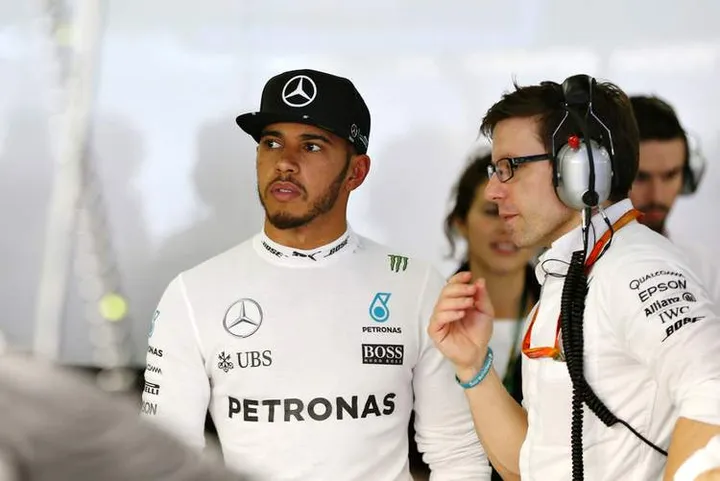 Lewis+Hamilton+F1+Grand+Prix+China+Qualifying+R1gm5N25M6Nx