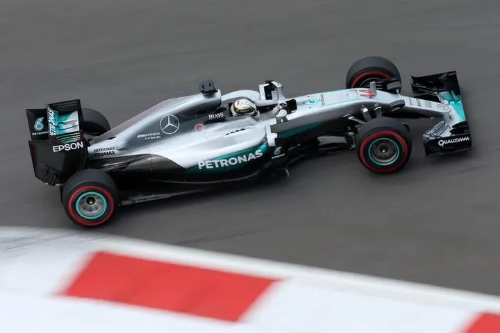 Lewis+Hamilton+F1+Grand+Prix+Russia+Practice+geuIpxmQWkux