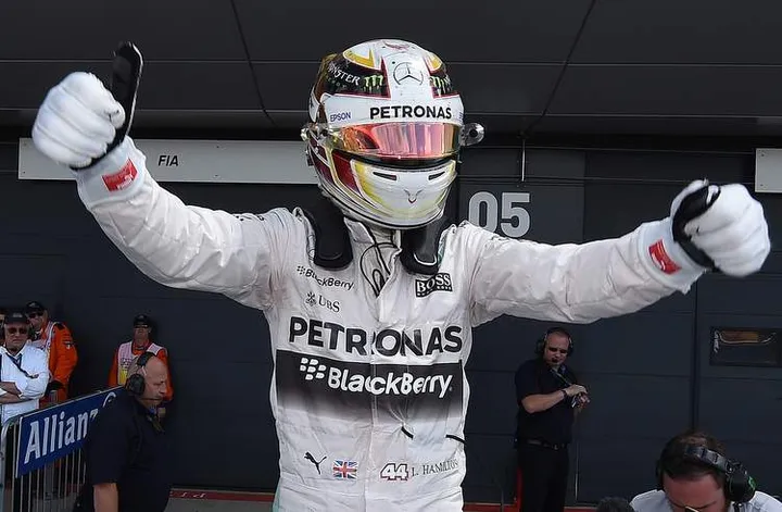 Hamilton Silverstone pole2