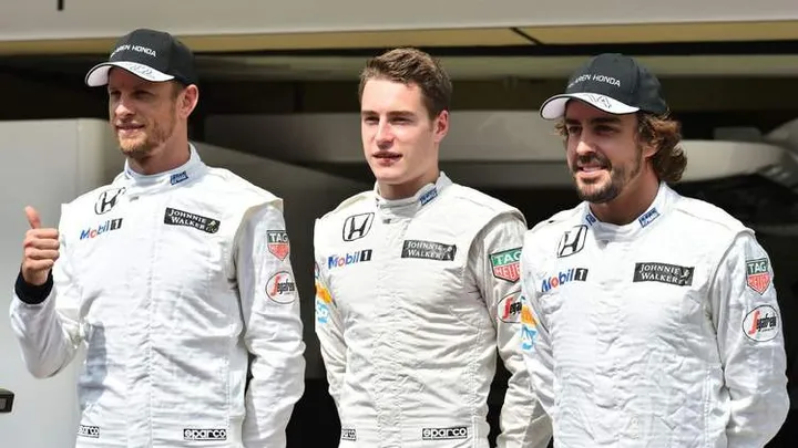 alonso vandoorne button