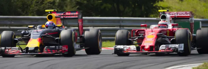 Max+Verstappen+en+Kimi+Raikkonen+zaten+elkaar+constant+op+de+hielen-001