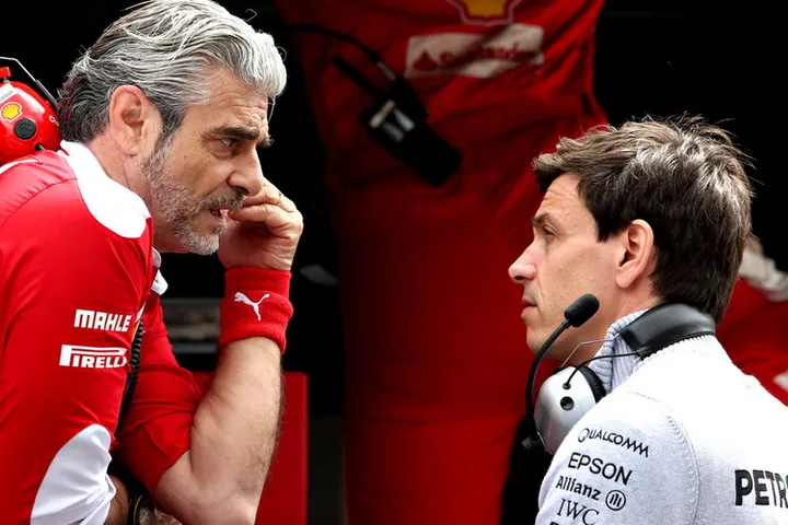 Toto+Wolff+F1+Grand+Prix+Austria+Practice+Arrivabene