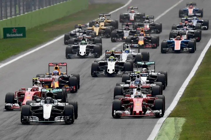 F1+Grand+Prix+of+Italy+start
