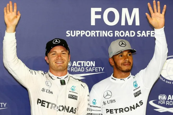 Formel 1 - MERCEDES AMG PETRONAS, Großer Preis von Singapur 2016. Lewis Hamilton, Nico Rosberg ;Formula One - MERCEDES AMG PETRONAS, Singapore GP 2016. Lewis Hamilton, Nico Rosberg;