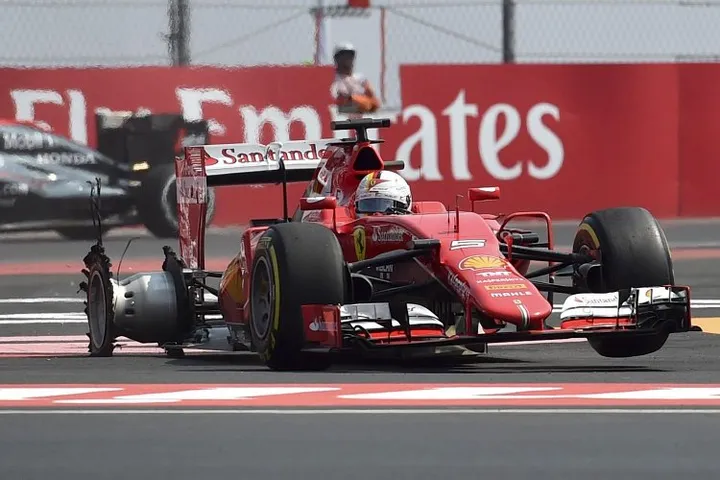 Vettel Ferrari Mexico 2015