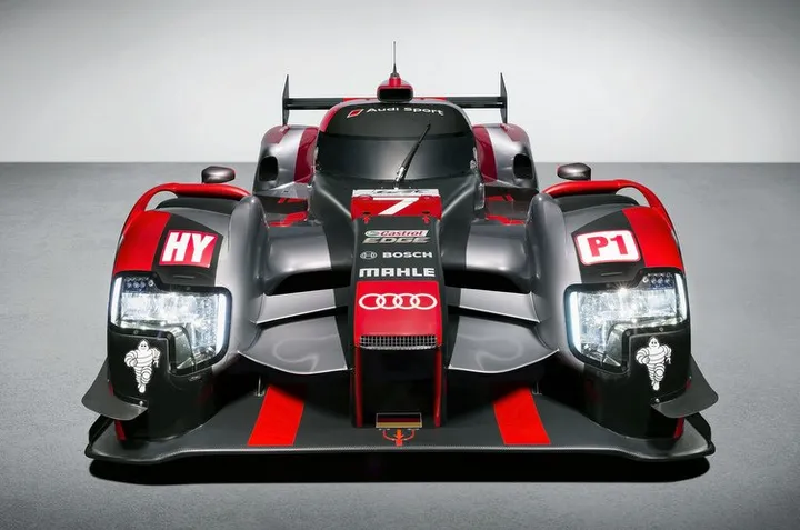 Audi R18