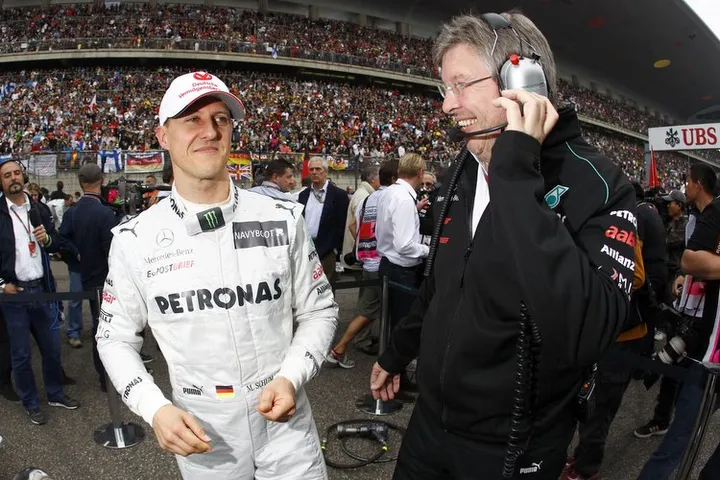 Motorsports: FIA Formula One World Championship 2012, Grand Prix of China,  #7 Michael Schumacher (GER, Mercedes AMG Petronas F1 Team),   Ross Brawn (GBR, Mercedes AMG Petronas F1 Team),  *** Local Caption *** +++ www.hoch-zwei.net +++ copyright: HOCH ZWEI +++