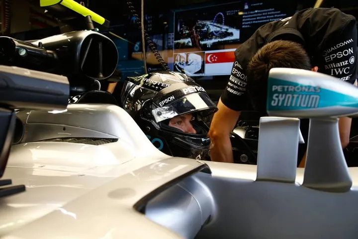 Formel 1 - MERCEDES AMG PETRONAS, Großer Preis von Singapur 2016. Nico Rosberg ;Formula One - MERCEDES AMG PETRONAS, Singapore GP 2016. Nico Rosberg;