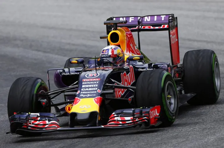 pierregaslyf1grandprixtestingaustriaoqmkkgsevkfx