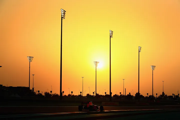 abudhabi2-2000