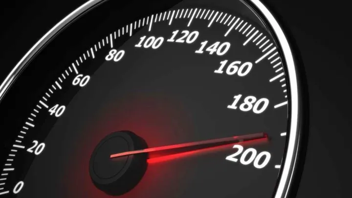 Why doesn't the speed shown on my car's speedometer and sat-nav always  match? - BBC Science Focus Magazine