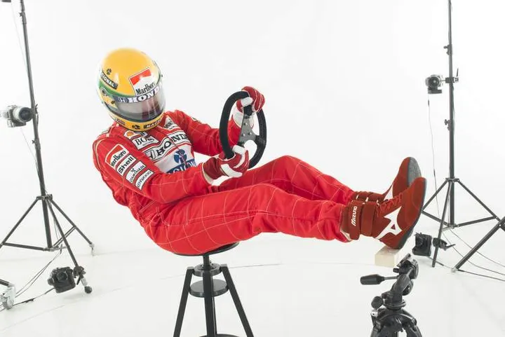 ayrton senna statue paul oz 16 may 18 11 04 42 am