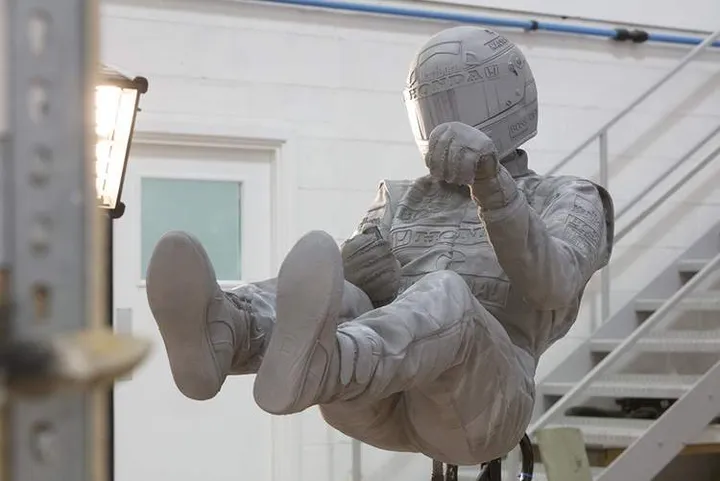 ayrton senna statue paul oz 17 oct 18 3 55 59 pm