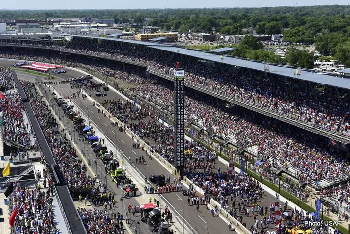indianapolis crowd