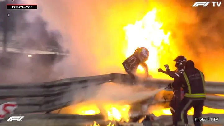 romain grosjean accident bahrain 2020 29 11 2020 15 44 53mp4 vlc media player 29 11 2020 15 44 53