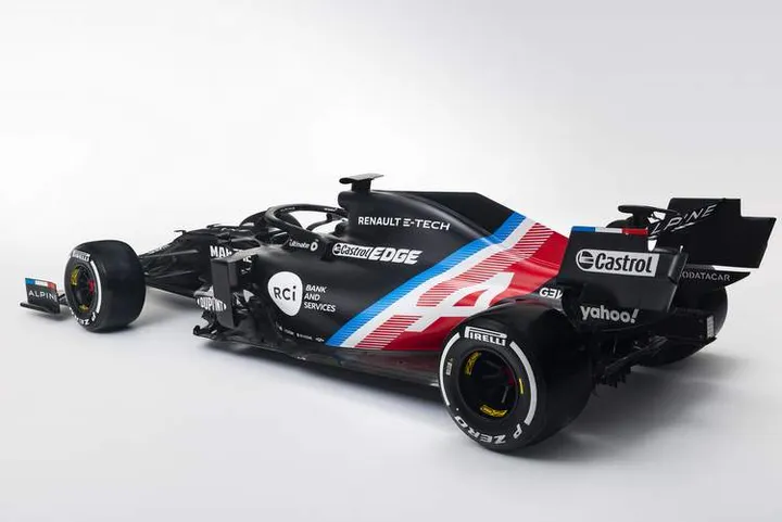 alpine renault f1 car livery