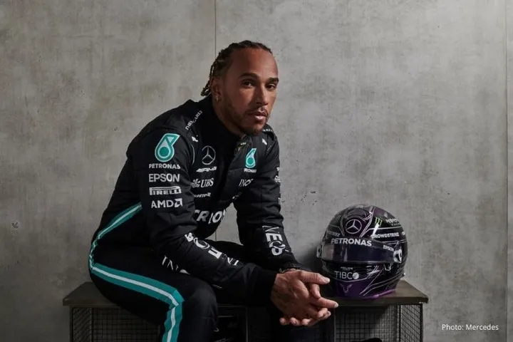 Mercedes driver hamilton