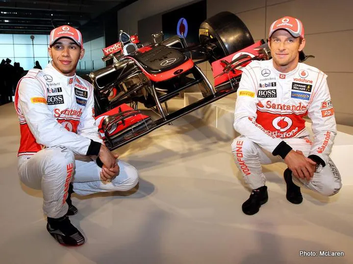 lewis-hamilton-jenson-button-mclaren_3346428
