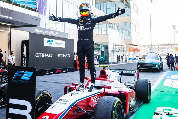 Oscar Piastri wins the 2021 Formula 2 title